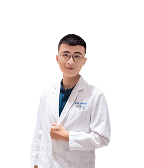 黃郁翔